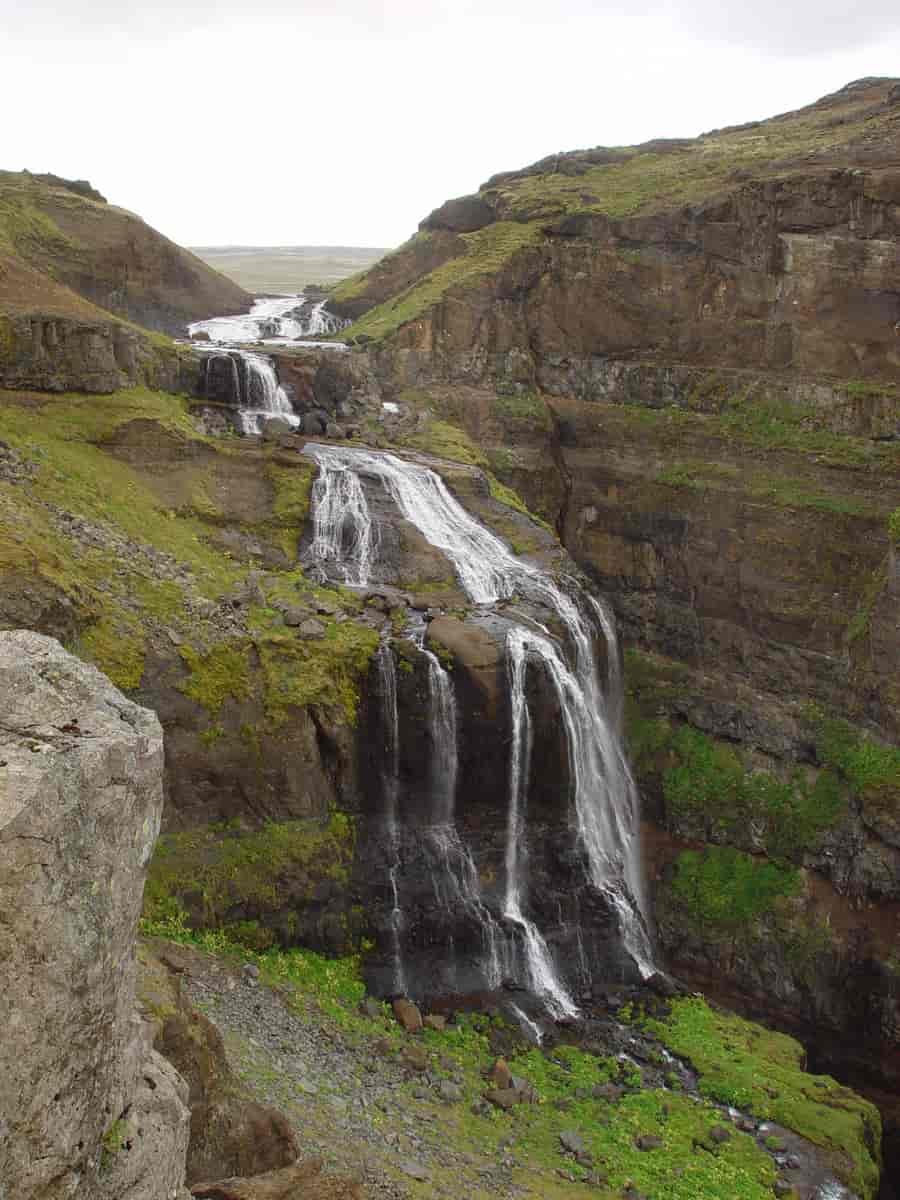 Islands nest høyeste fossefall Glymur