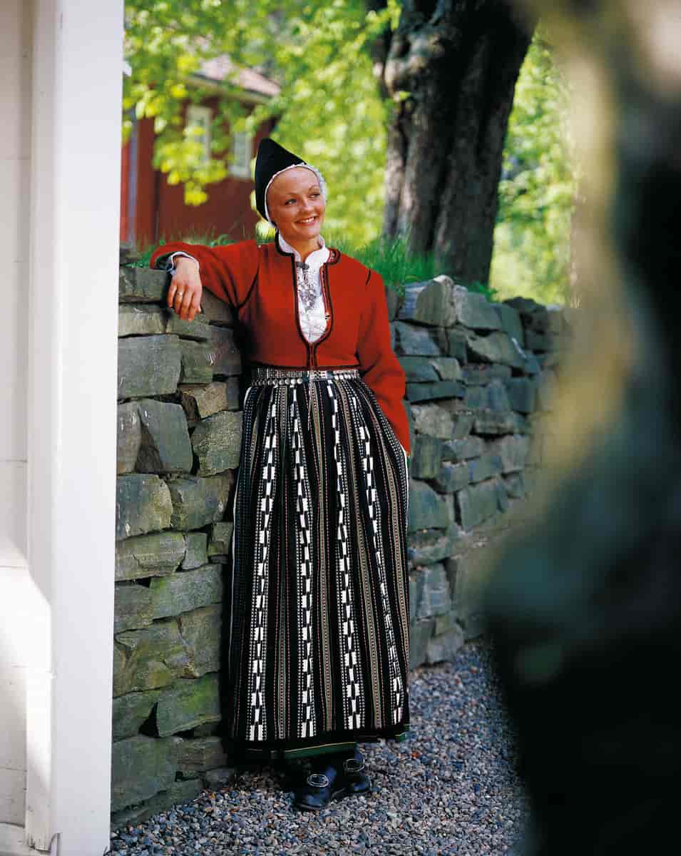 Kvinnebunad fra Sunnfjord