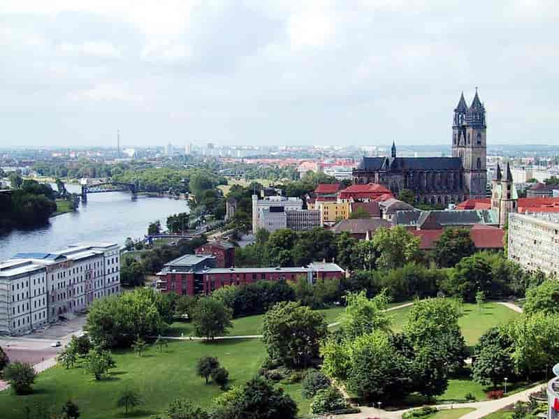 Magdeburg med Elben og domkirken