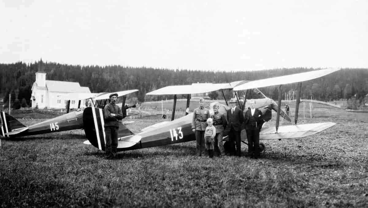De første flyene landet i Hattfjelldal i 1933