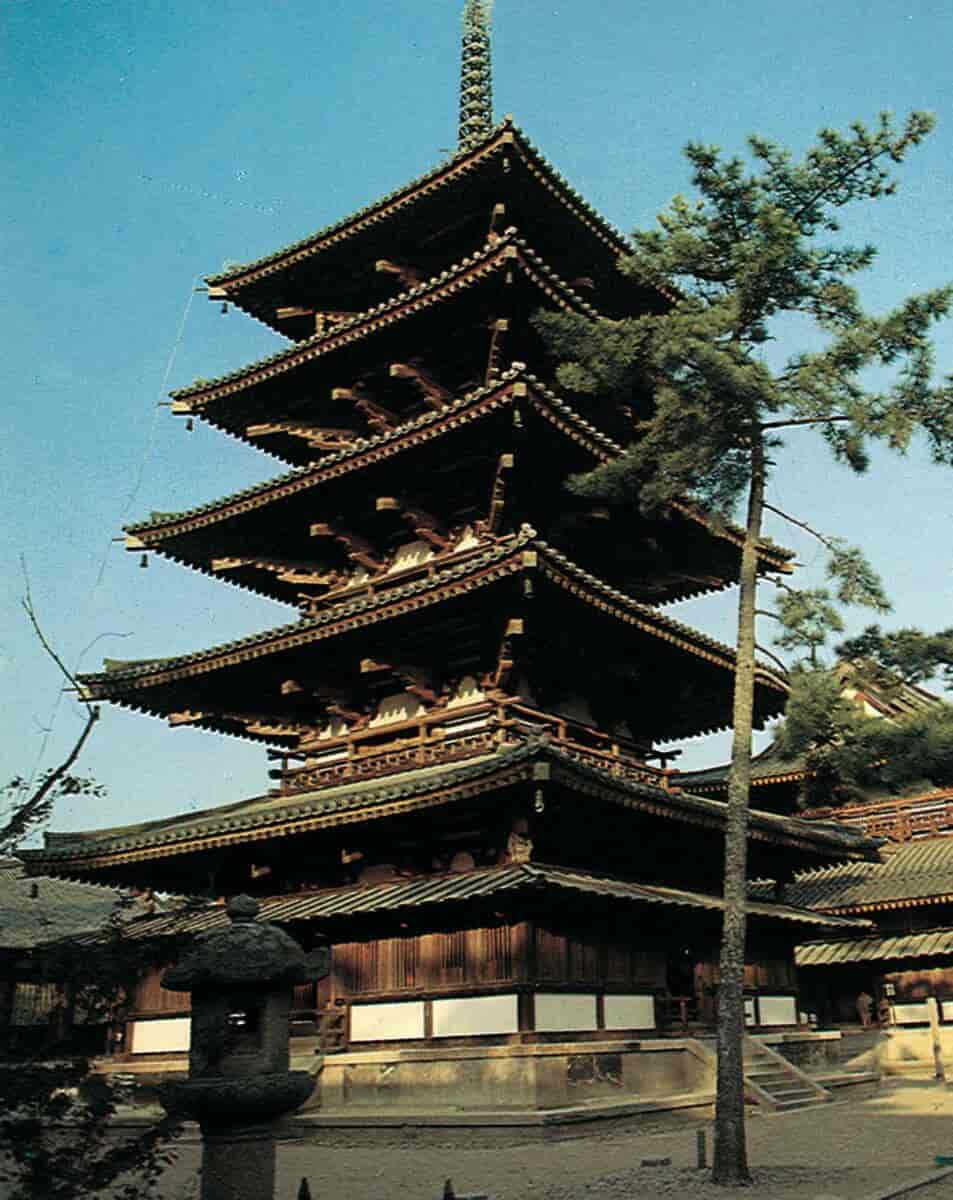 Pagode i tempelanlegget Horyuji ved Nara