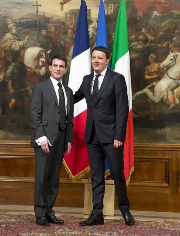 Frankrikes statsminister, Manuel Valls, sammen med Matteo Renzi, den italienske statsministeren