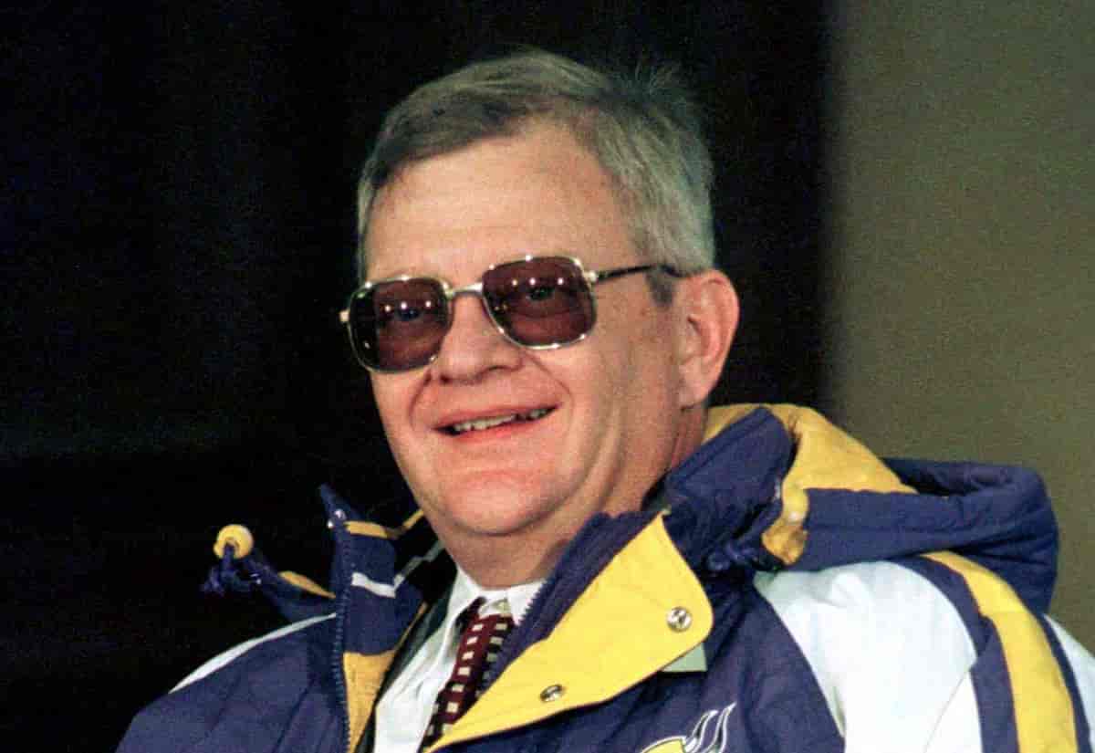Tom Clancy i 1998
