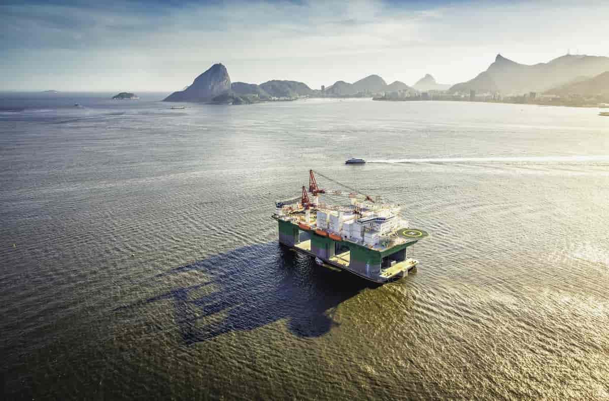 Oljeplattform ved Rio de Janeiro