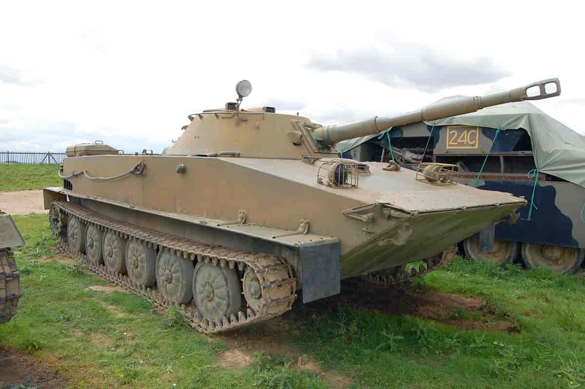 PT-76 lett stridsvogn