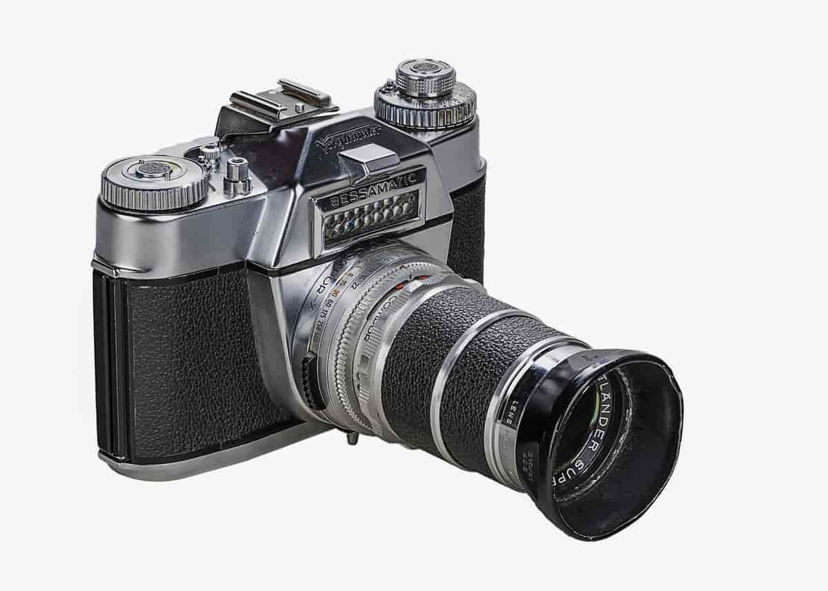 Voigtländer Bessamatic kamera med Super-Dynarex teleobjektiv 1:4/135