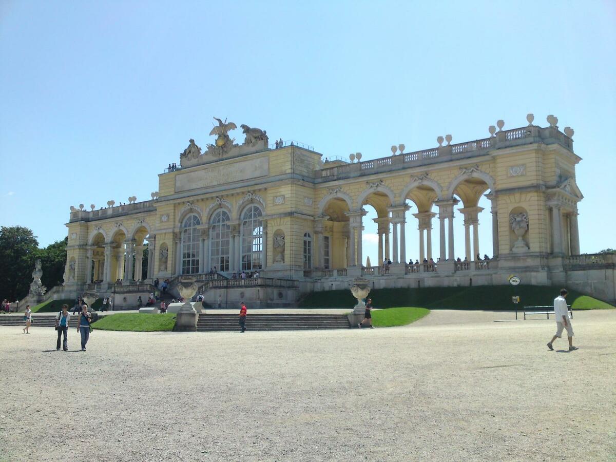Gloriette building, Schönbrunn Palace