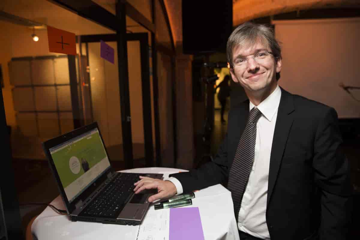 Paul Chaffey på lansering av nye nettsider for gründere og gründertelefonen hos 657 i 2013