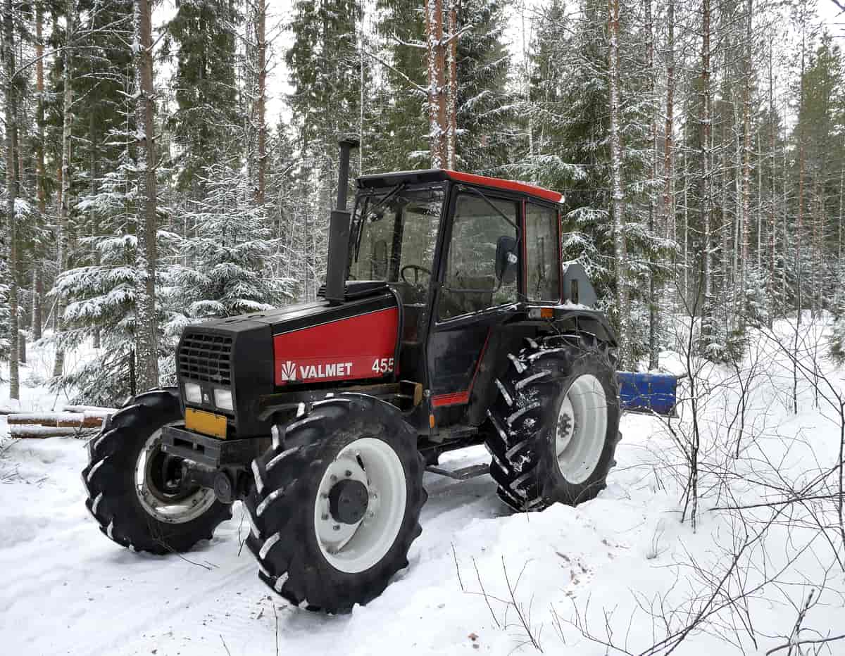 Valmet 455 traktor