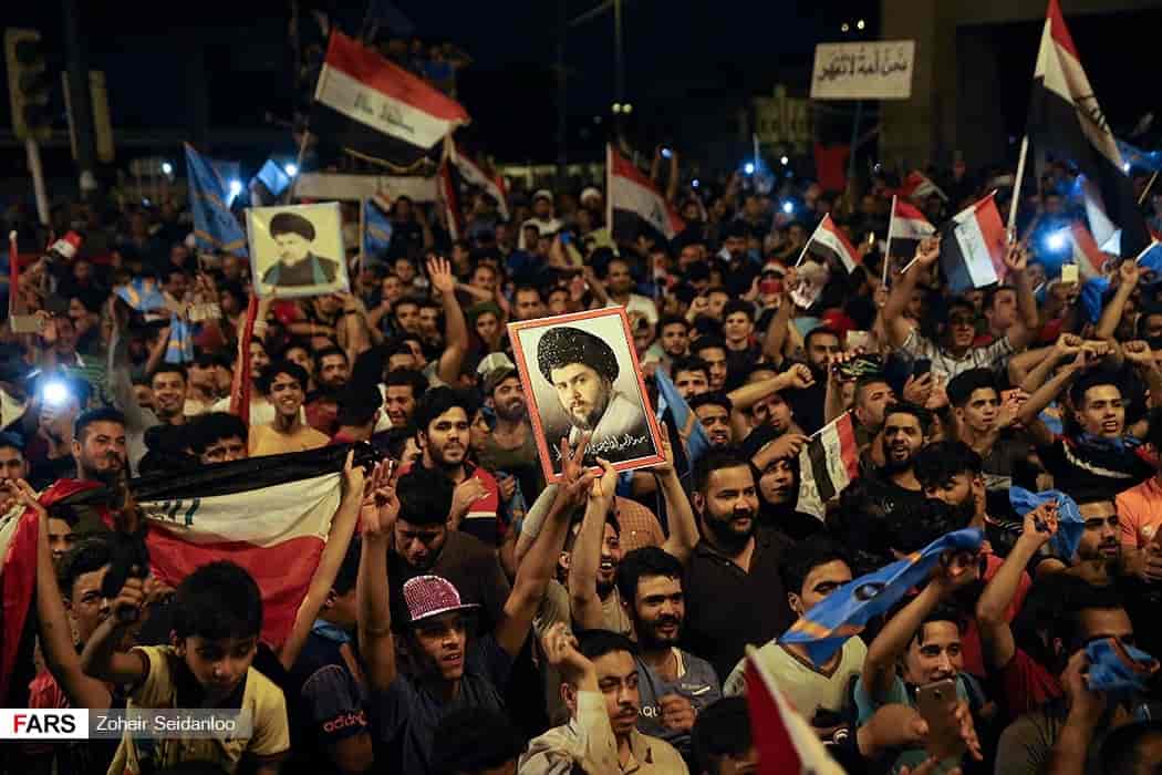 Støttespillere av Sadr i en gatedemonstrasjon