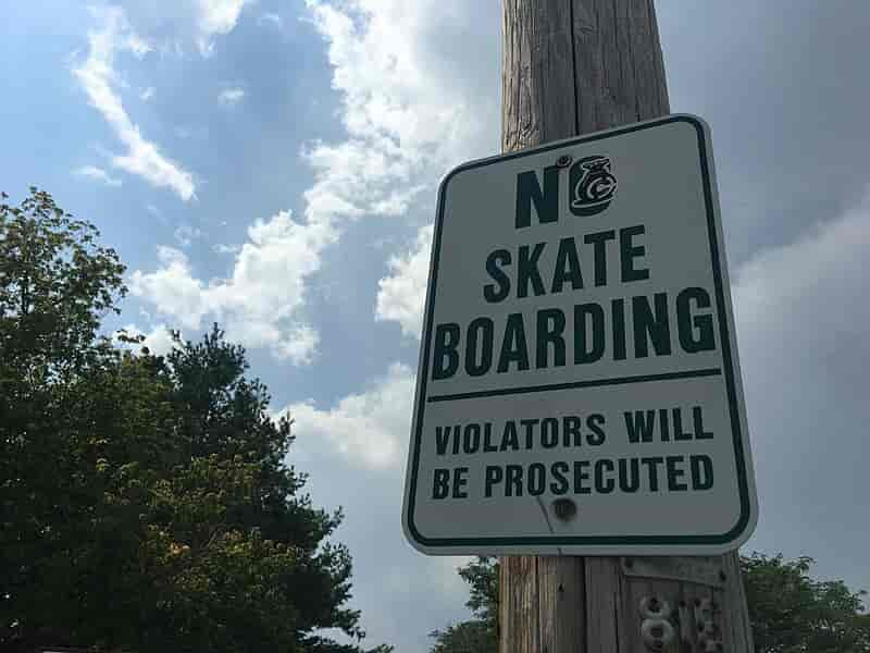 No skate boarding.