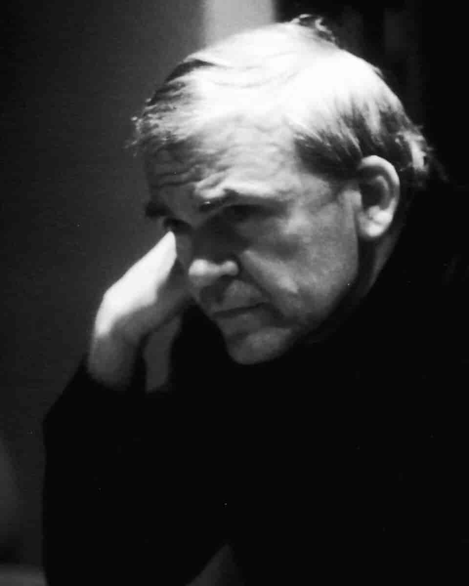 Milan Kundera 1980. Utsnitt av orginalfoto