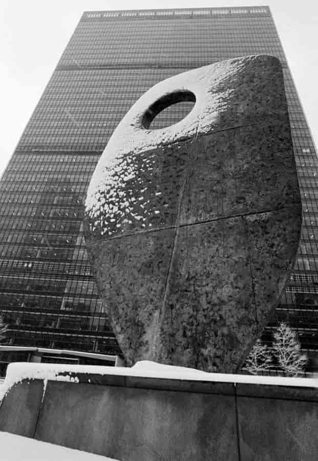 «Single form» ved FN-bygningen i New York