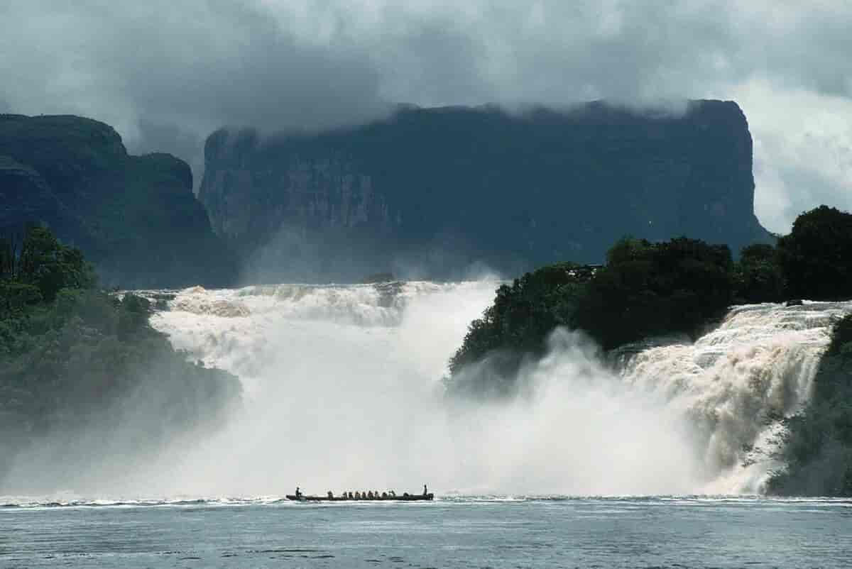 Venezuela (fossefall i elven Carrao)