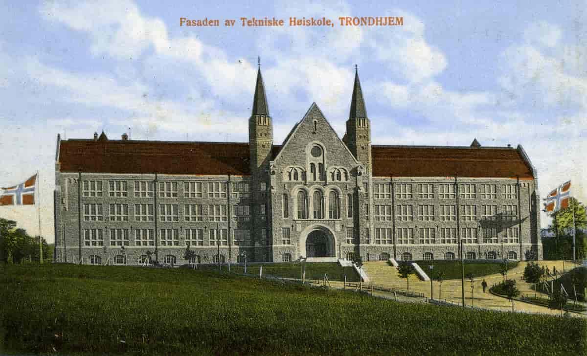 Hovedbygningen NTH på postkort fra 1915