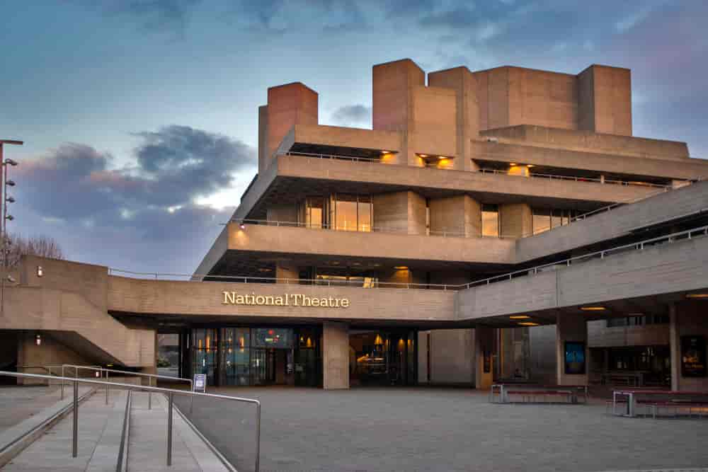 National Theatre (ferdig 1977),