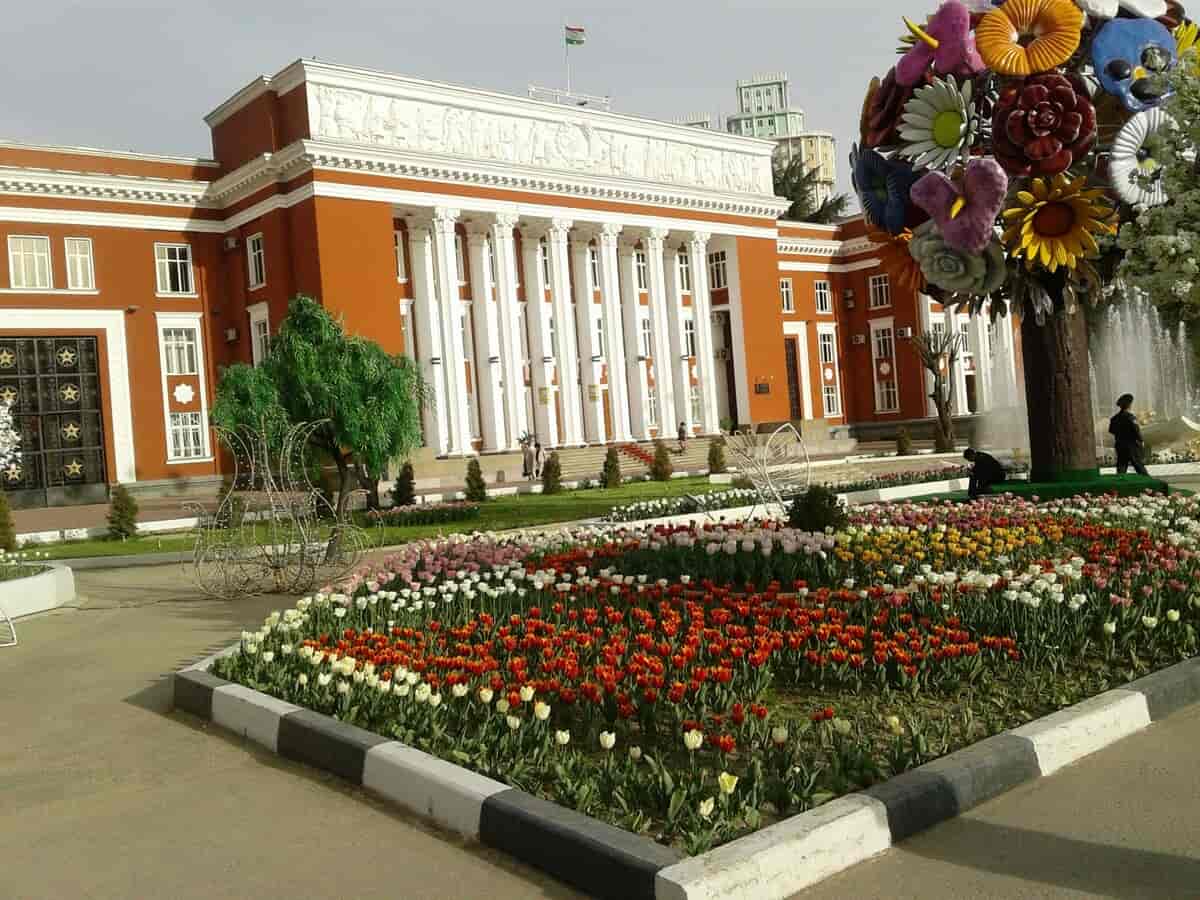 Parlamentsbygningen i Dusjanbe