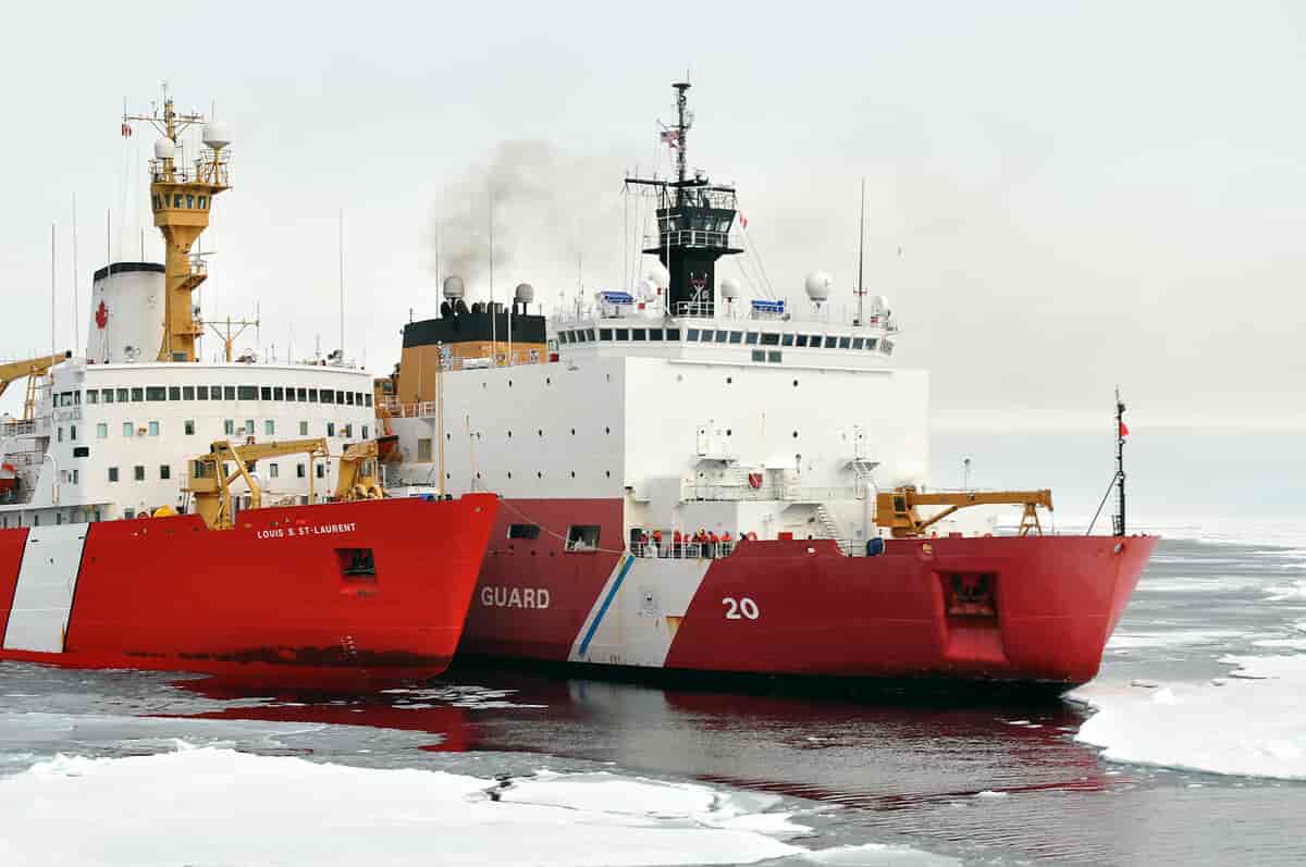 Skip i Arktis