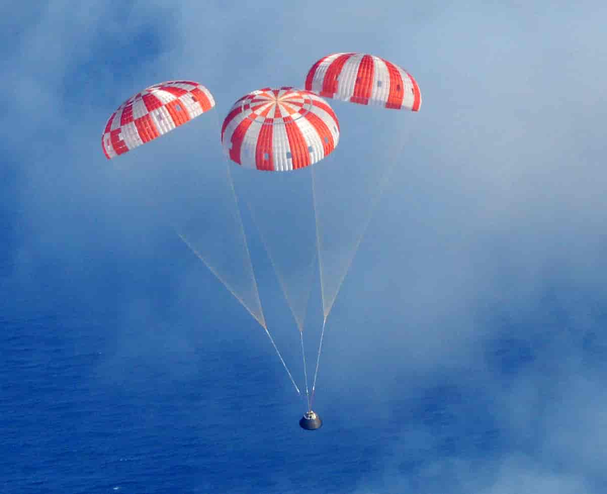 Orion Crew Module descent