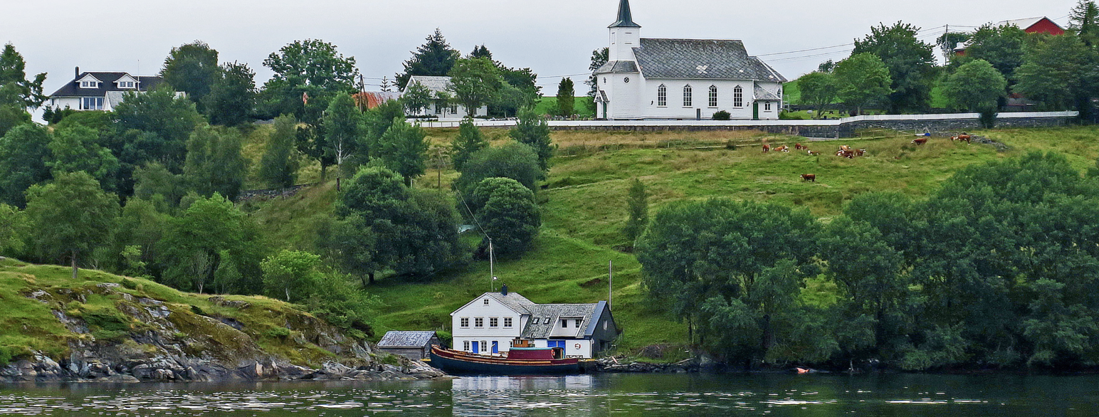 Lygra kyrkje, Alver kommune.