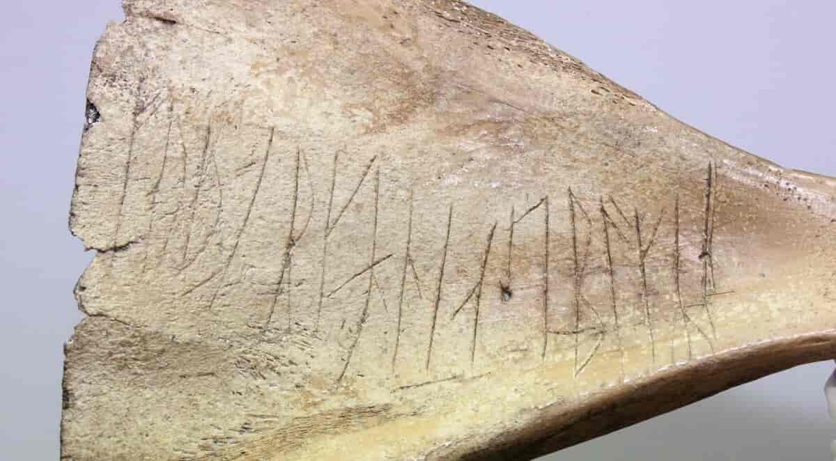 Runealfabetet i middelalderinnskrifter