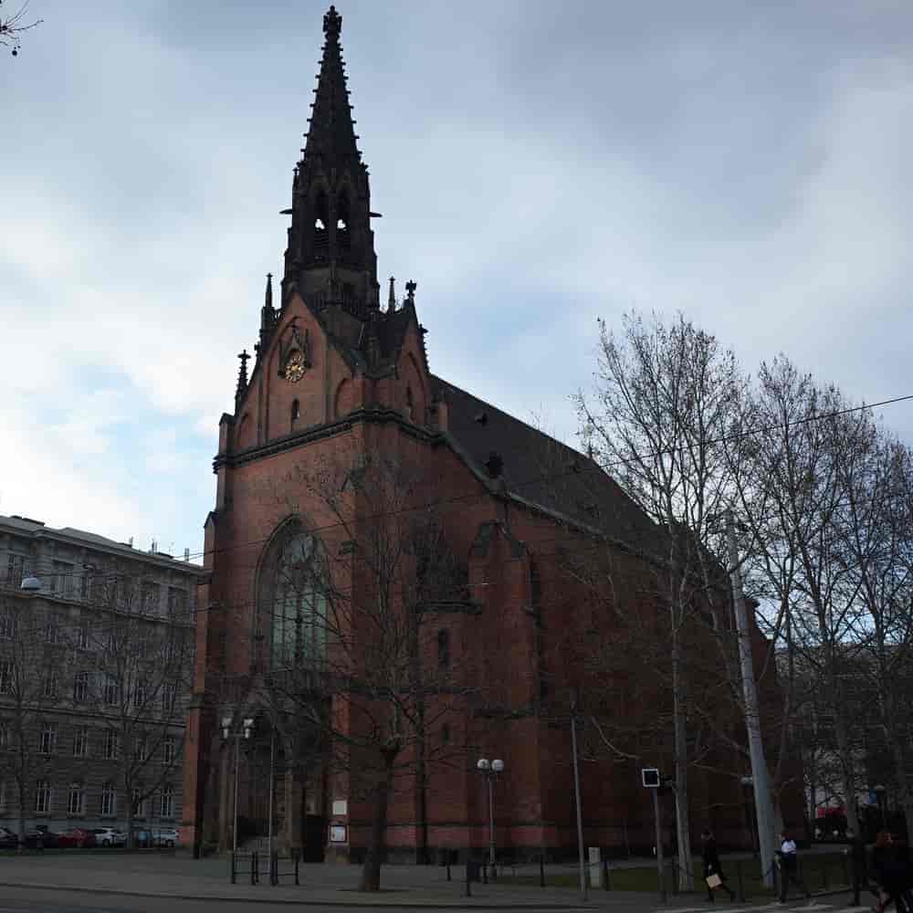 Den røde kirken i Tsjekkia