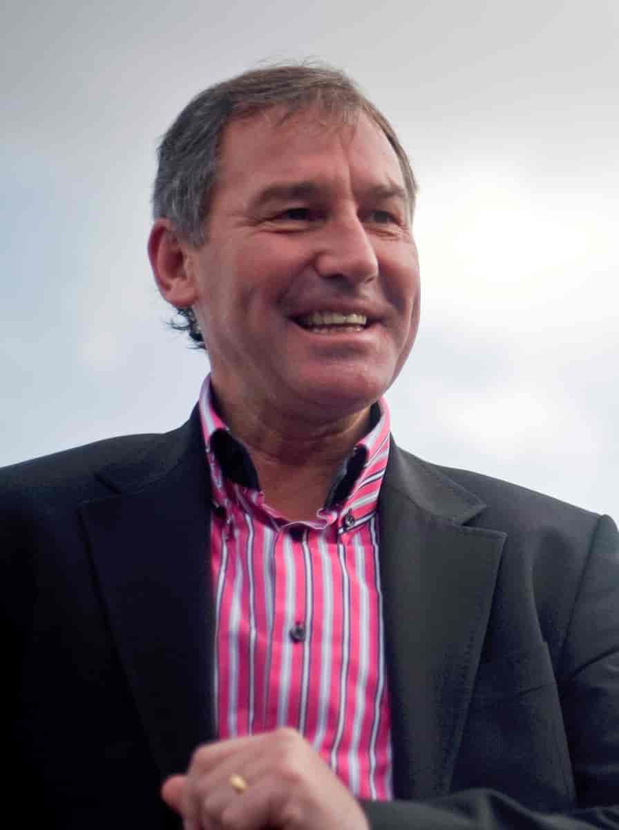 Bryan Robson, 2009