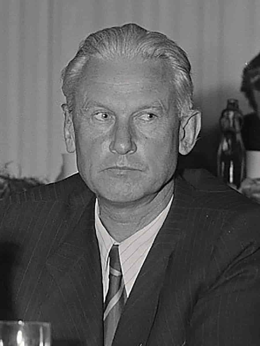 Aleksandr Fadejev, 1952