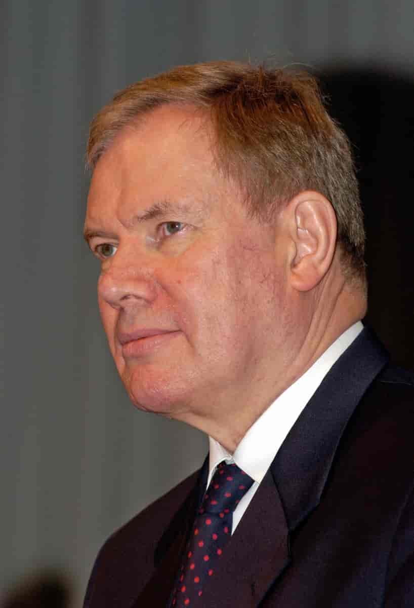 Paavo Lipponen, 2004