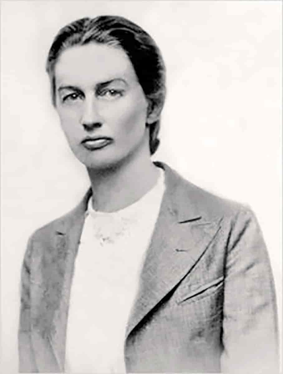 Christina Ellen Stead, 1938