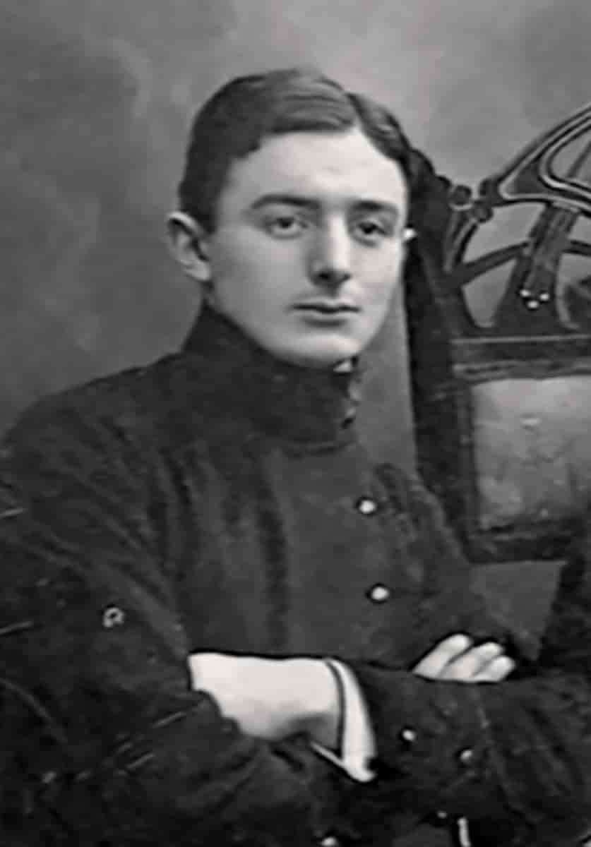 Dziga Vertov, 1913