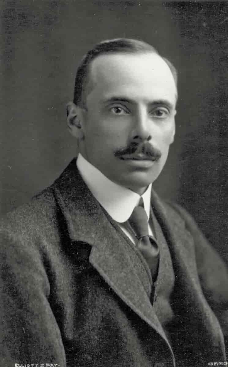 Daniel Jones, cirka 1921
