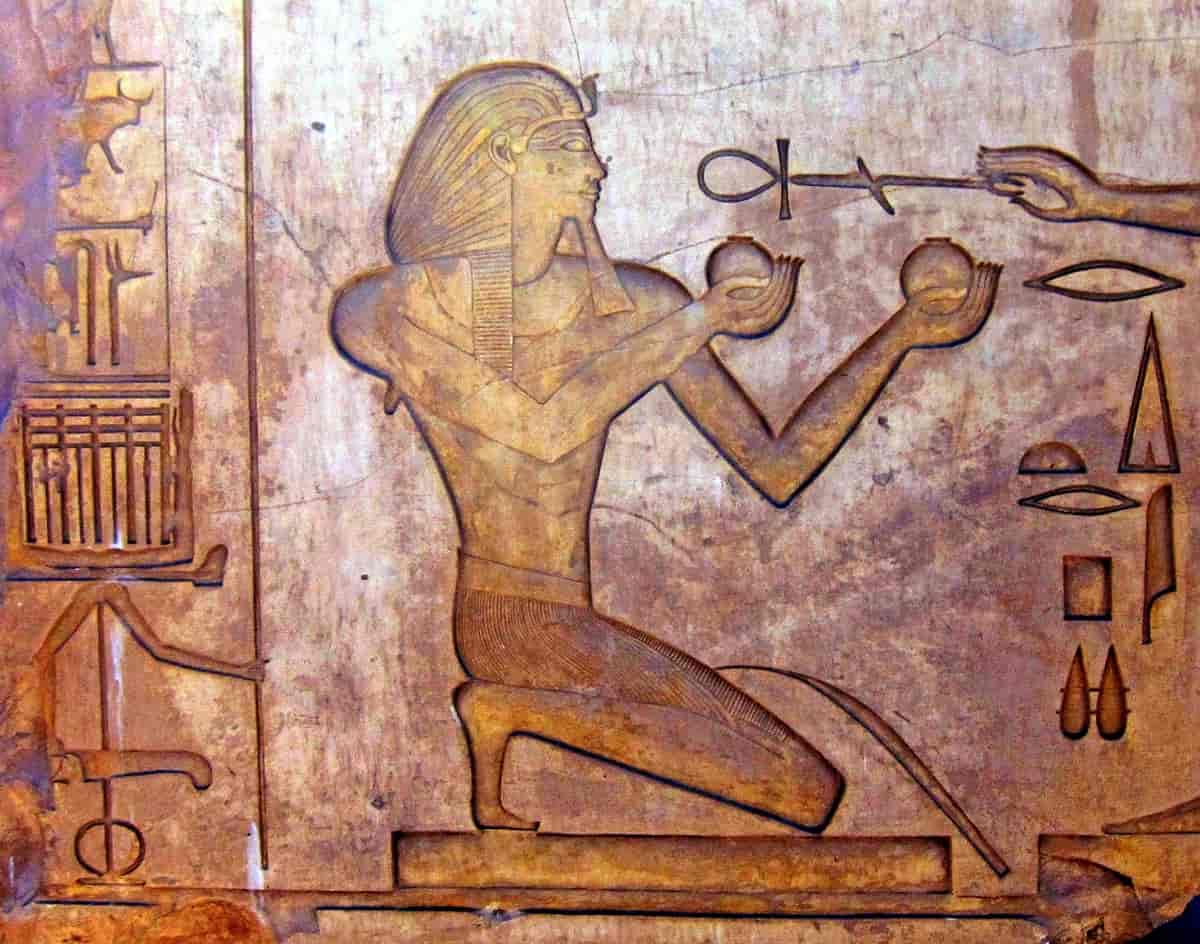 Thutmosis 2., utskjæring i Karnak
