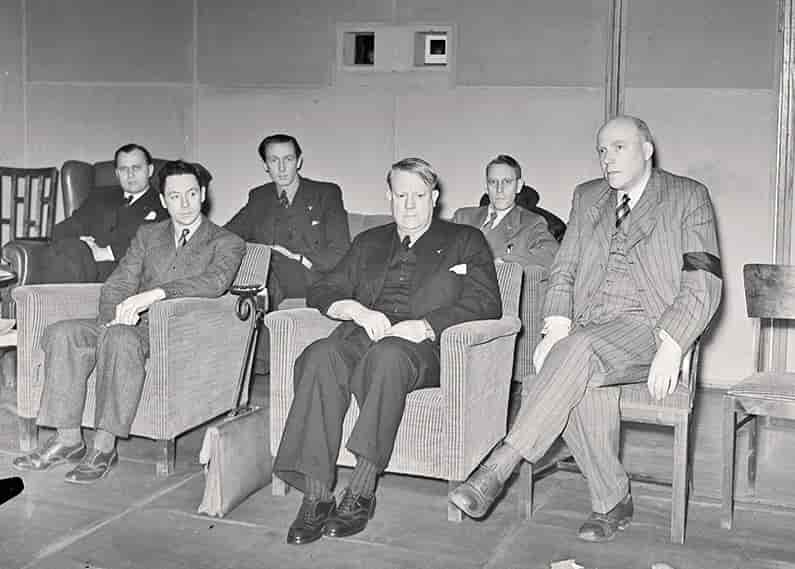 Vidkun Quisling på besøk i Filmdirektoratet, 1942