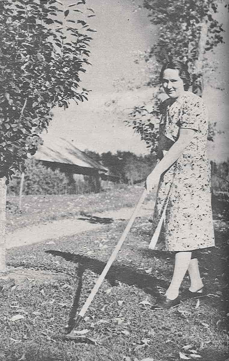 Irja Agnes Browallius, cirka 1943
