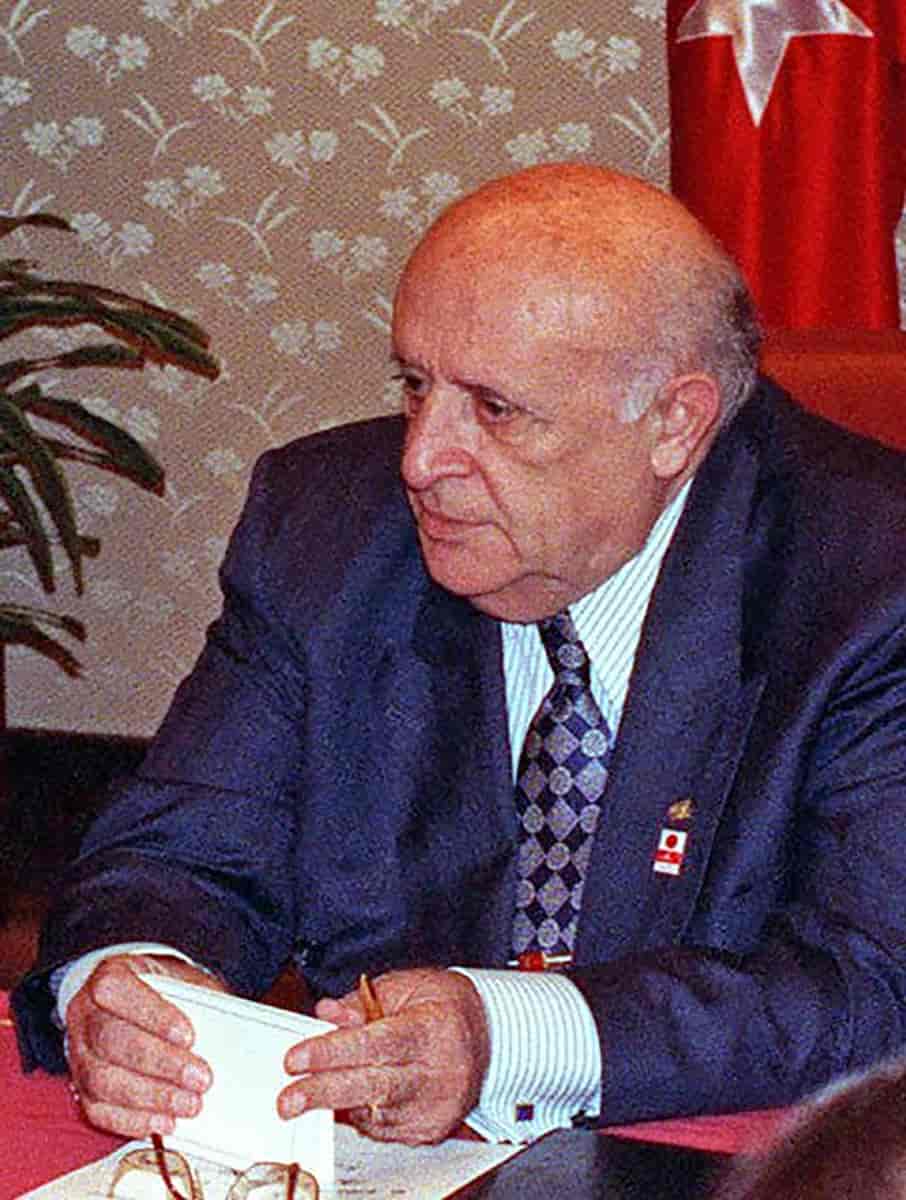 Süleyman Demirel, 1998