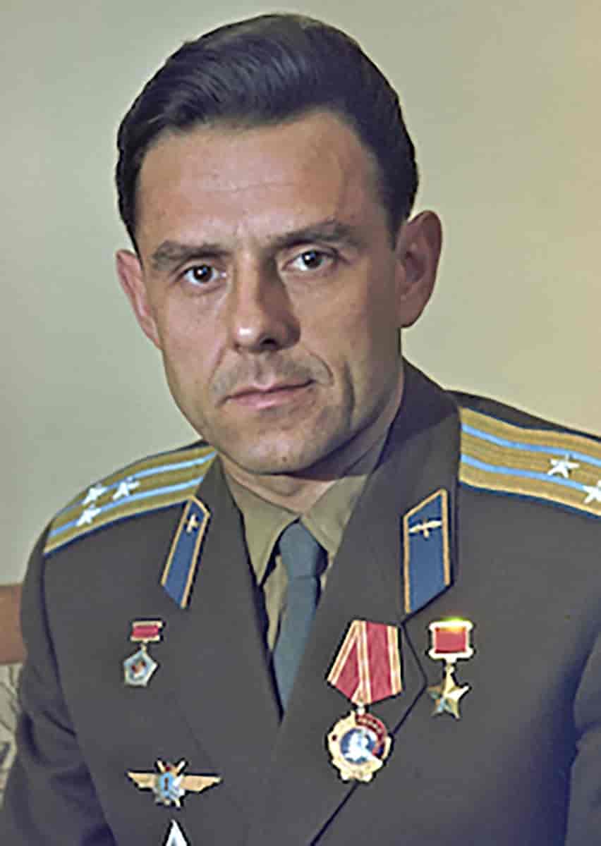 Vladimir Mikhailovitsj Komarov, 1964