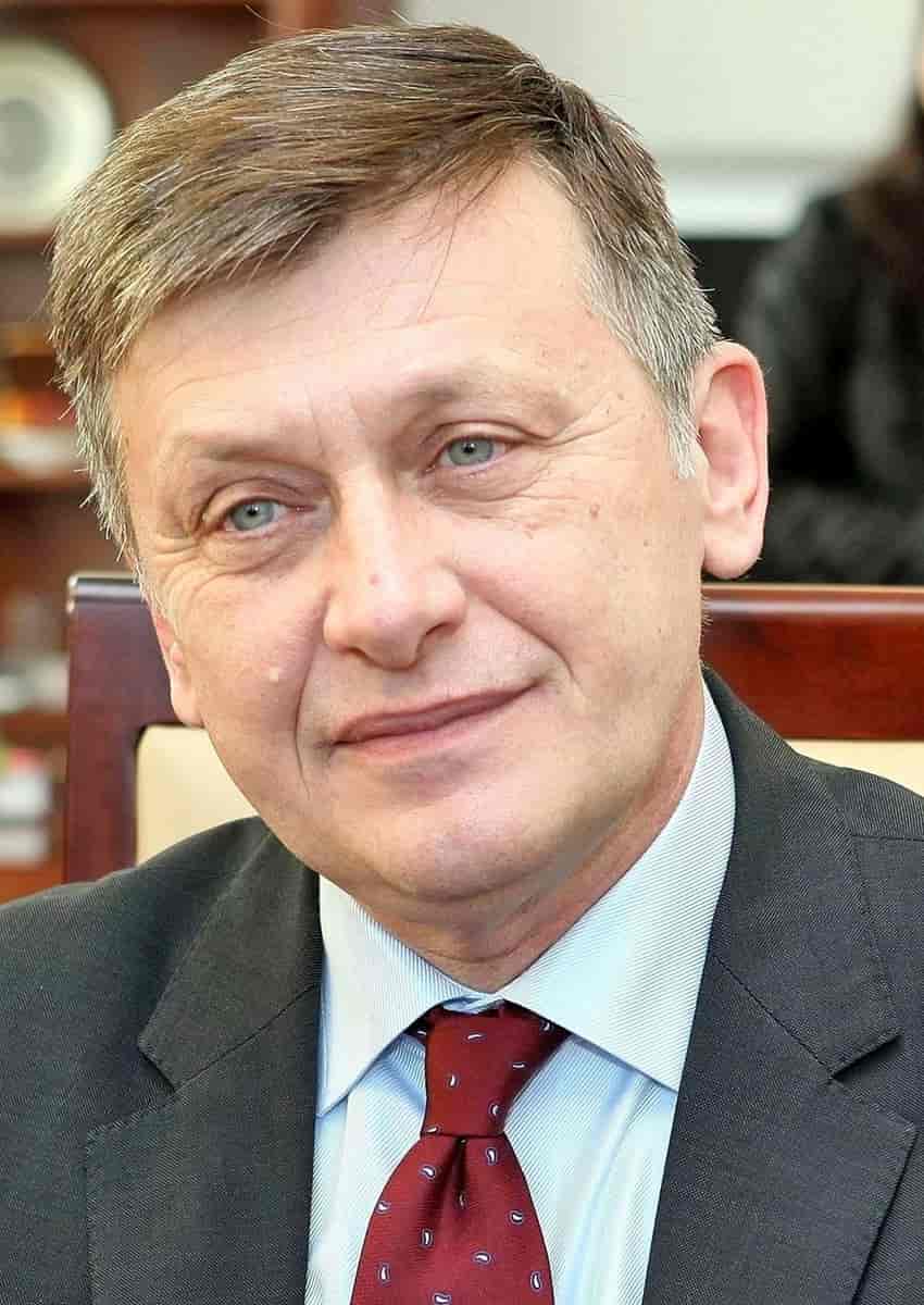 Crin Antonescu, 2013