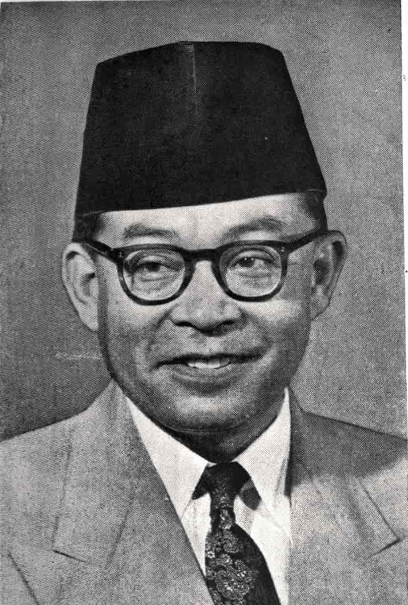 Mohammad Hatta, cirka 1954