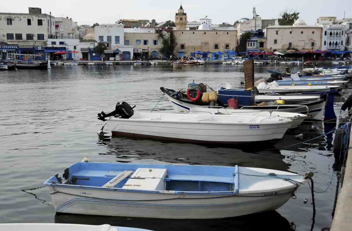 Båter i havna i Bizerte, Tunisia