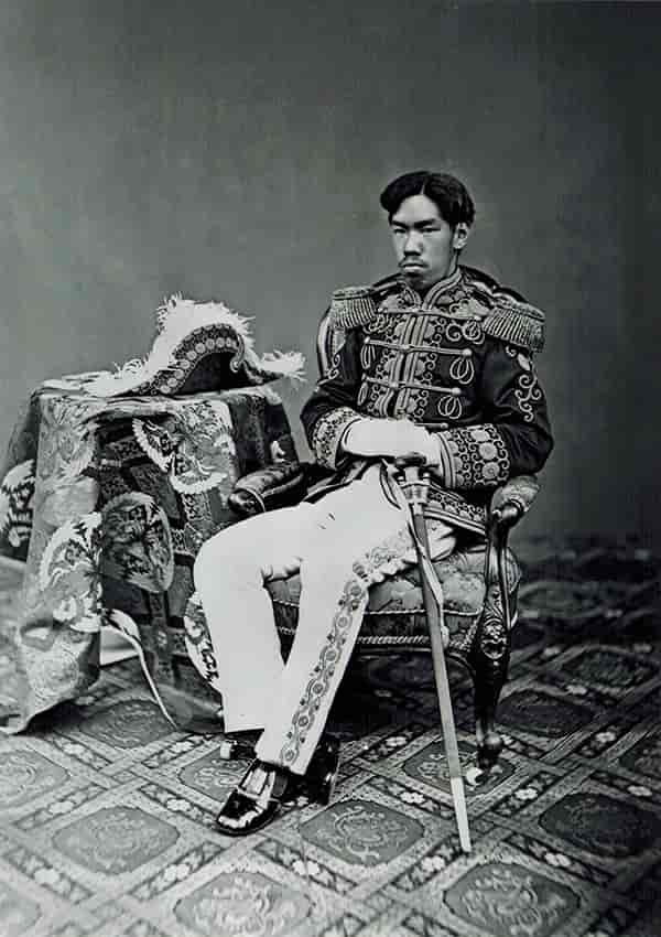 Mutsuhito i 1873