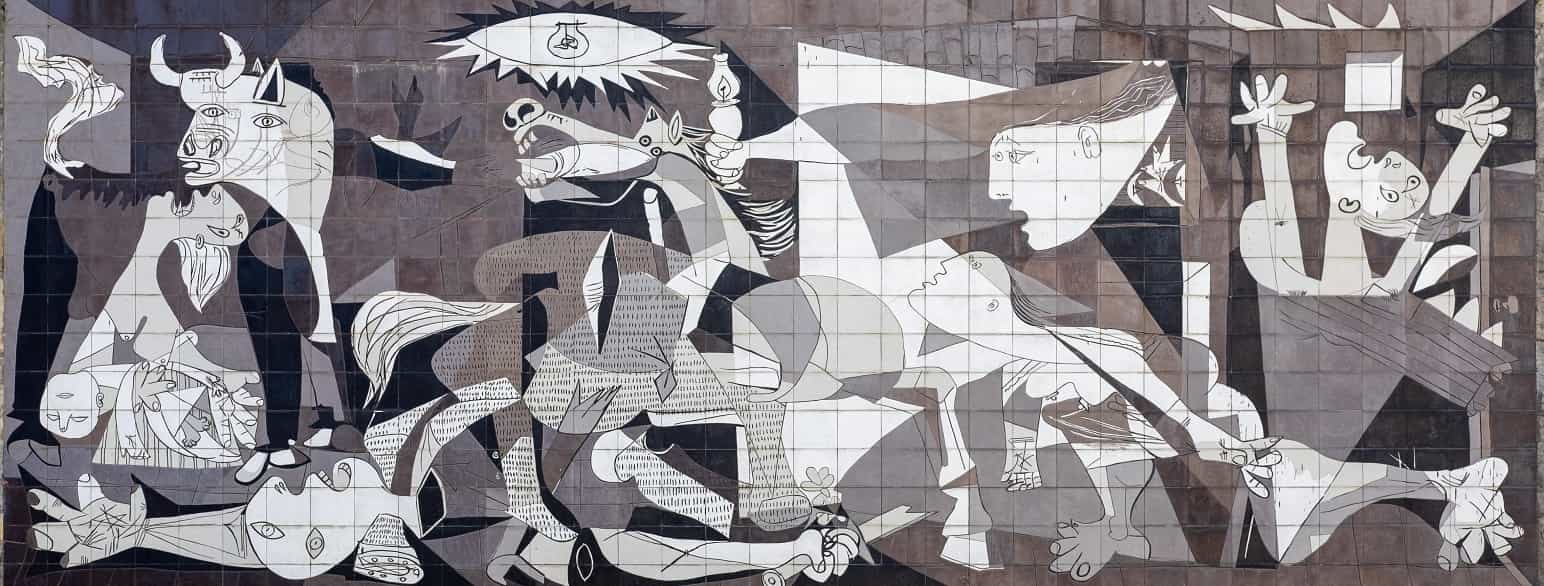 Guernica, gatekunst etter Pablo Picassos maleri, en symbolsk fremstilling av sivilbefolkningens lidelser under den tyske bombingen av byen Guernica i april 1937