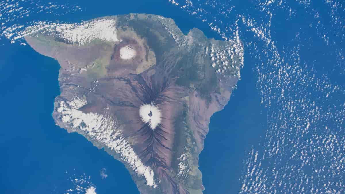 Mauna Loa sett fra verdensrommet.