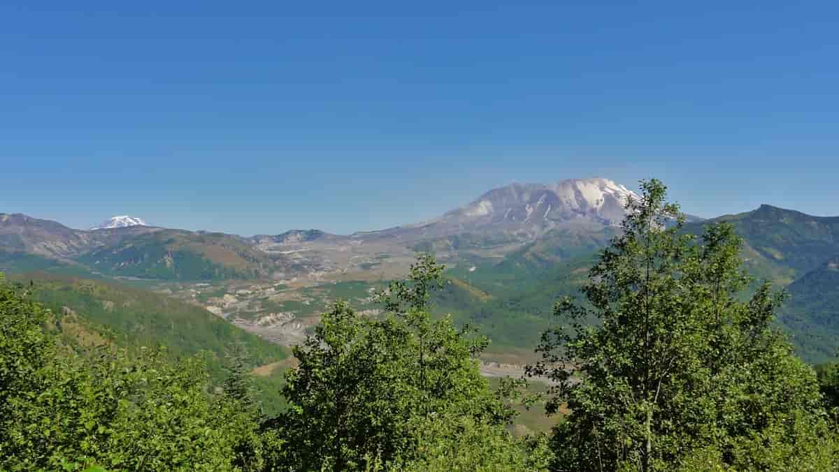 Mount St Helens August 2012