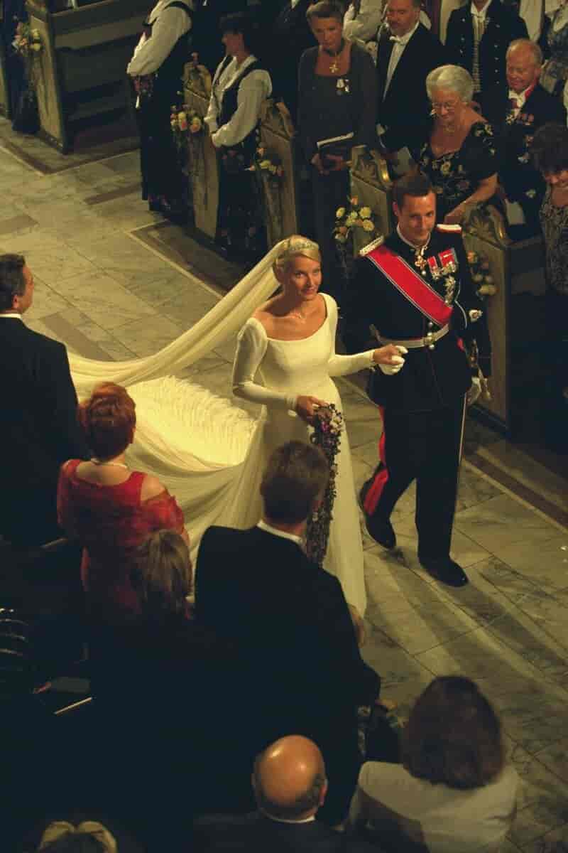 Kronprins Haakon og Mette Marit Tjessem Høibys bryllup i Oslo domkirke (2001)