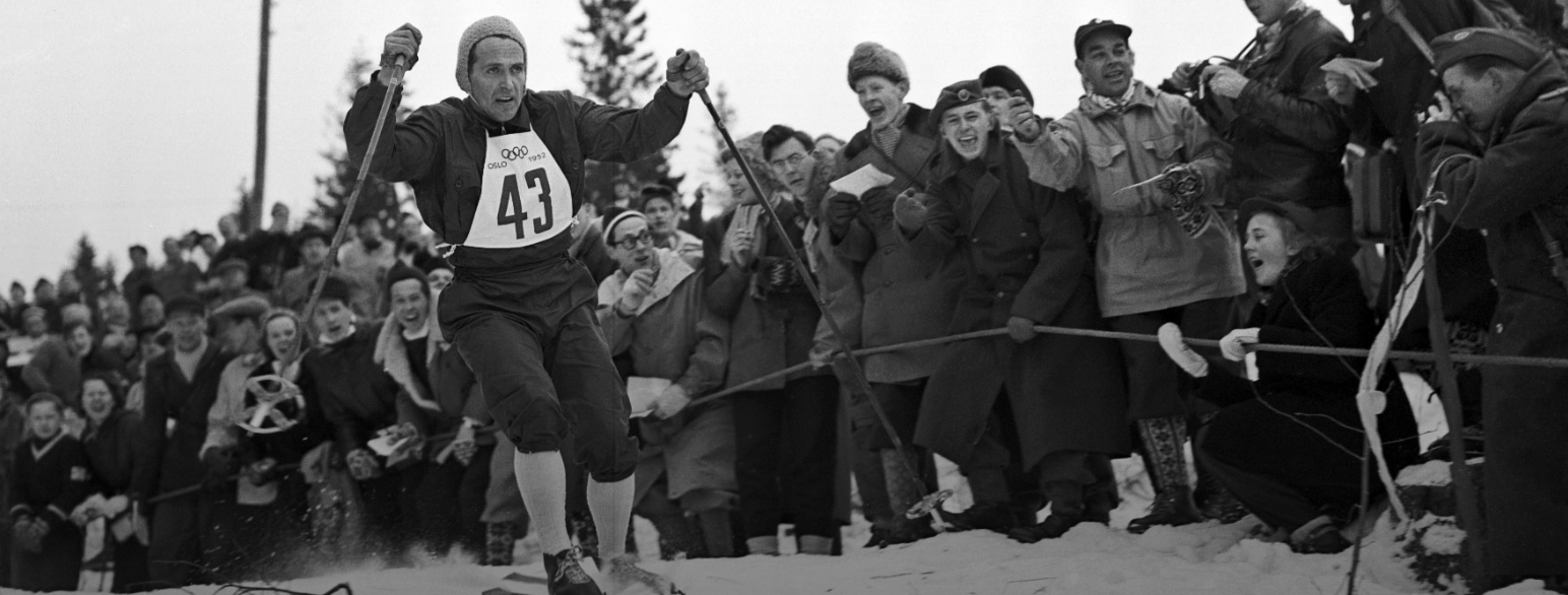 Hallgeir Brenden blir olympisk mester på 18 km på hjemmebane i Oslo i 1952