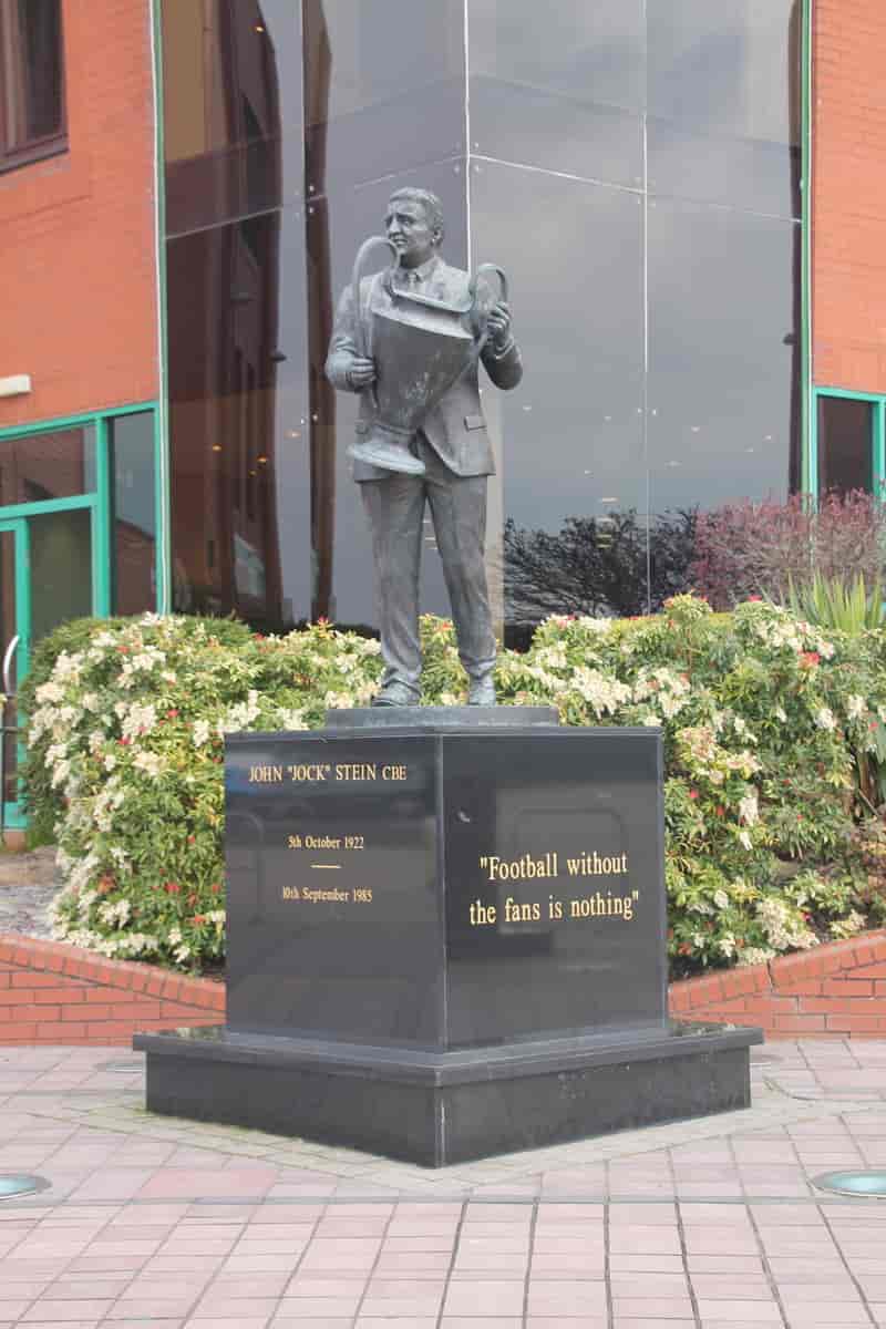 Statue av Jock Stein utenfor Celtic Park.
