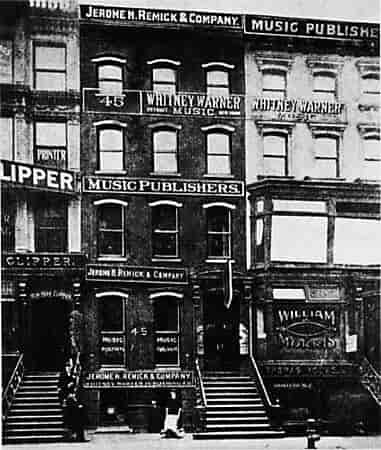 Tin Pan Alley, bygninger i 1910