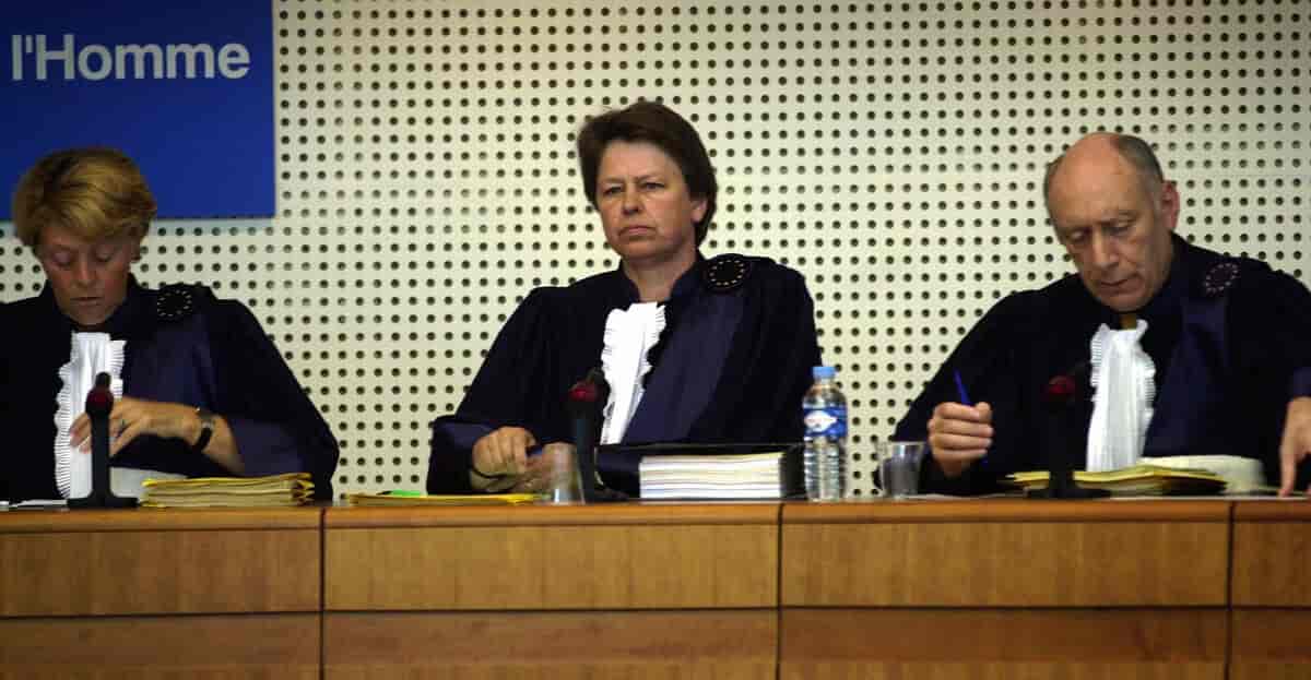 Hanne Sophie Greve og to andre dommere.