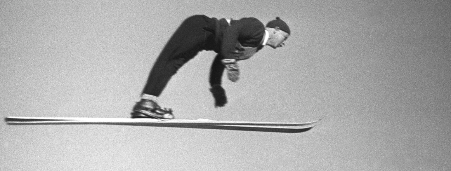 Birger Ruud i aksjon under det 50. holmenkollrennet i 1947